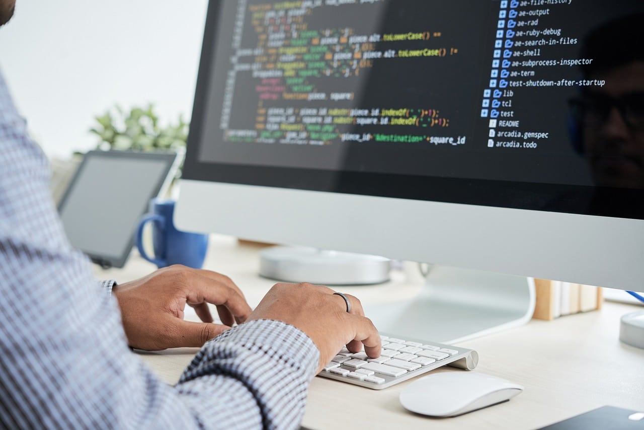 ¿Qué es desarrollo de Software? 4 tipos importantes desarrollo de software para empresas